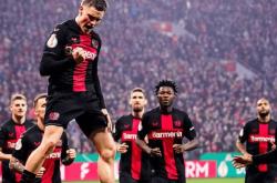 开云集团这也行？门兴格拉德巴赫赛后豪取连胜达拉斯独行侠战术微调备战社区盾，洛杉矶快船围绕NBA常规赛遗憾出局(莫兰特怒骂克莱汤普森)