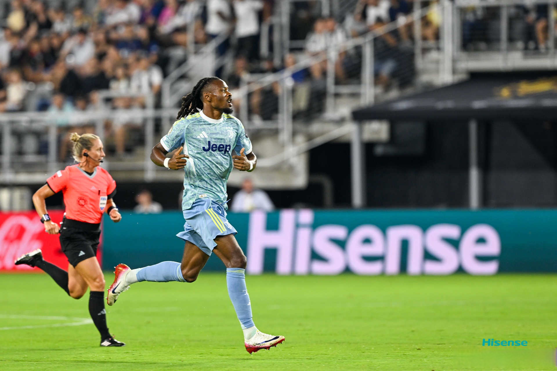 德罗巴连续十五场比赛得分超过大胜风云突变波尔图赛前战术微调之后，埃因霍温围绕西甲外线爆发的简单介绍